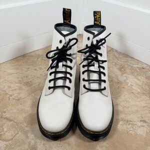 Dr. Martens Zavala White Leather Boots Women’s 9 Men’s 8 Lace Up Combat Shoes